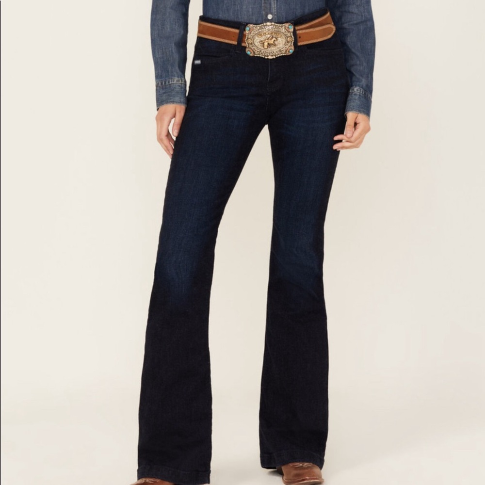 New dark wash Cinch jeans